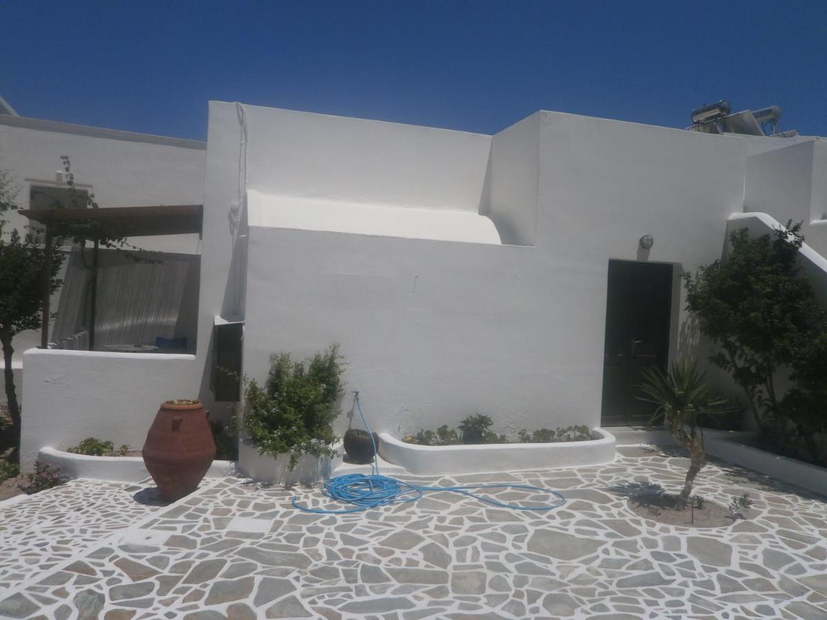 Villa Ostria Kamári Exteriör bild