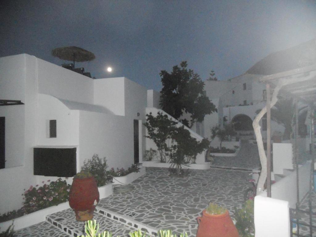 Villa Ostria Kamári Exteriör bild