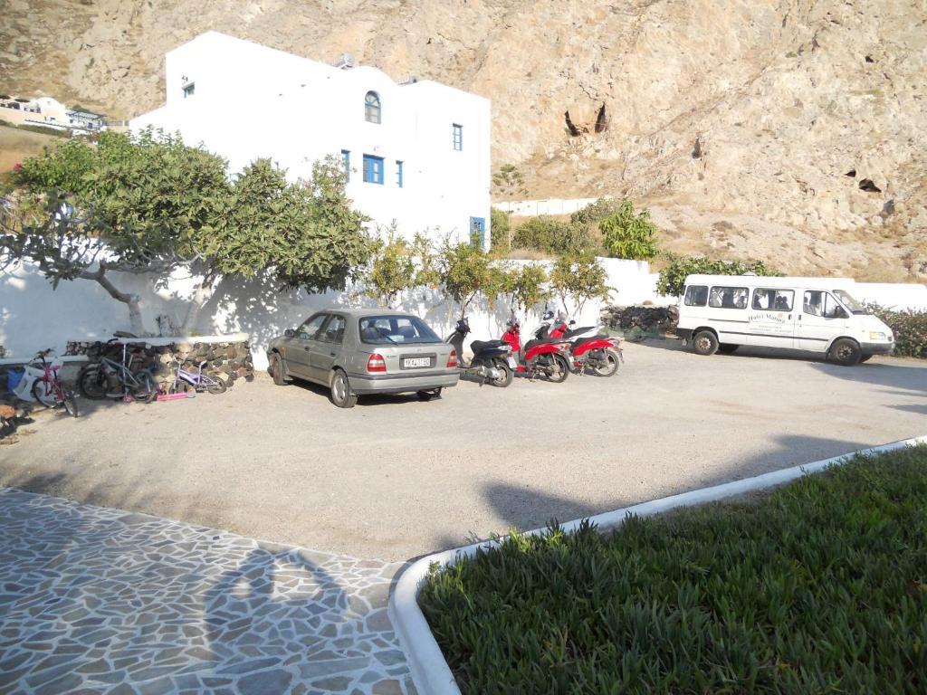 Villa Ostria Kamári Exteriör bild