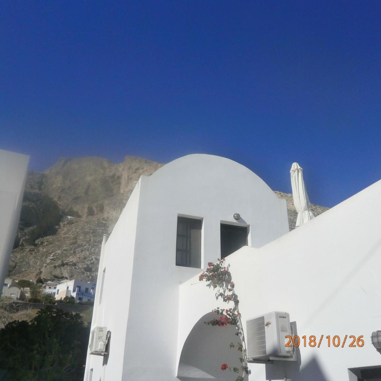 Villa Ostria Kamári Exteriör bild