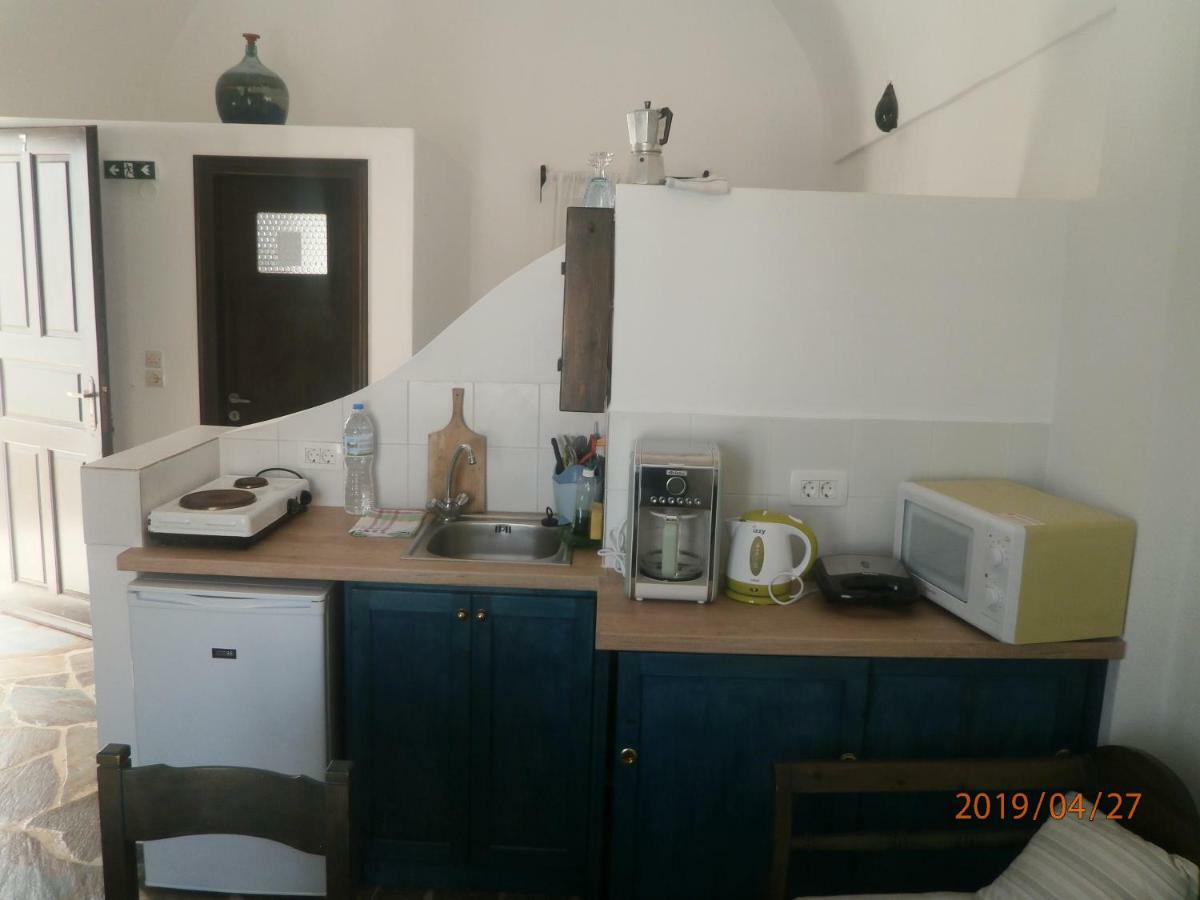 Villa Ostria Kamári Exteriör bild